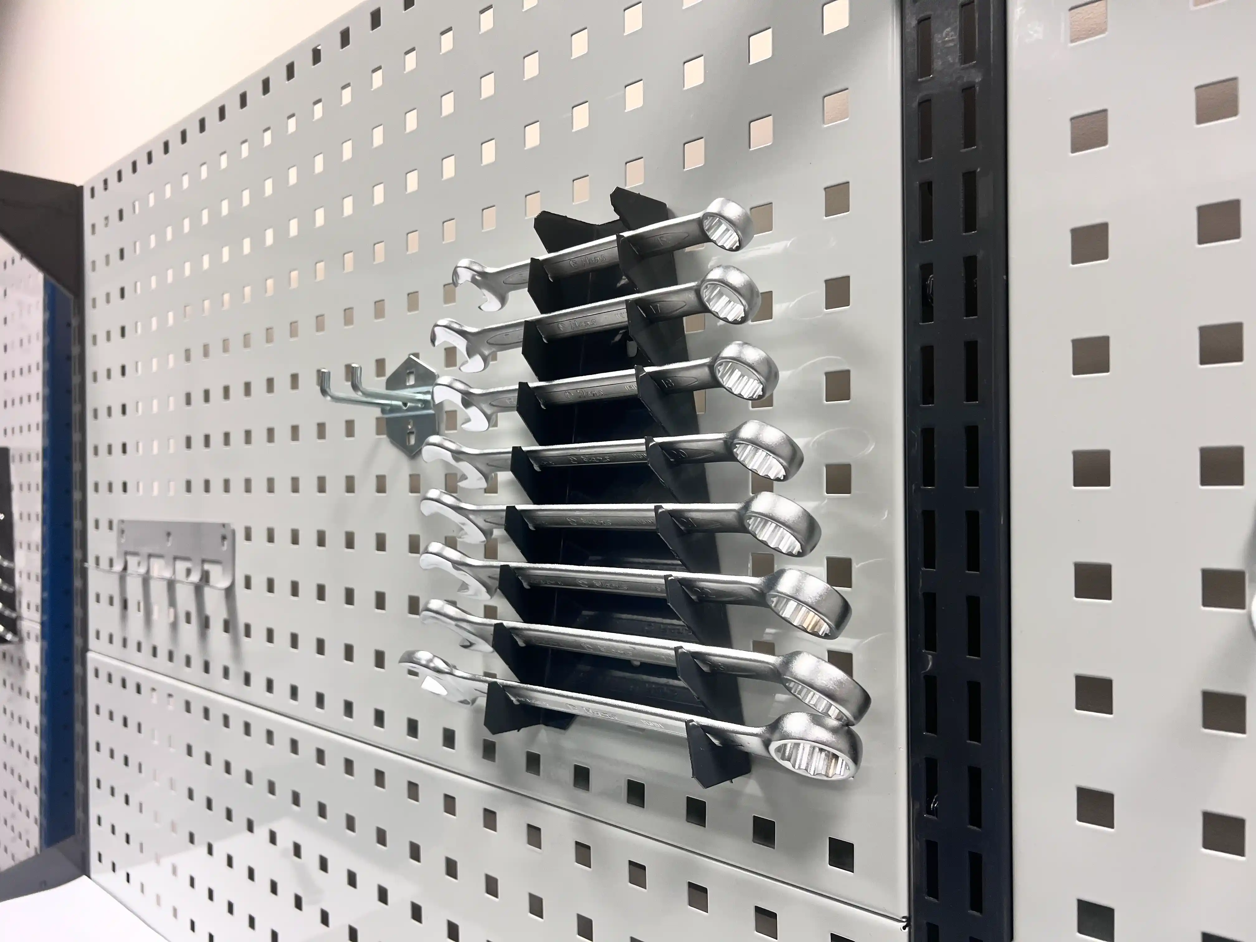 CTR 1232.S14.3 Верстак слесарный 1055x1193x743 мм